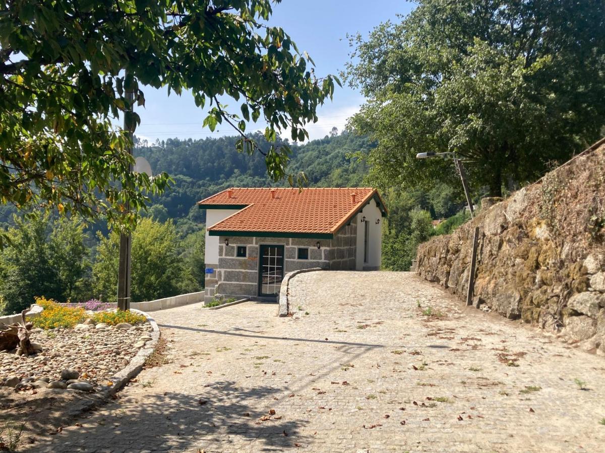 Quinta De Varzielas - Agroturismo Castelo de Paiva Extérieur photo
